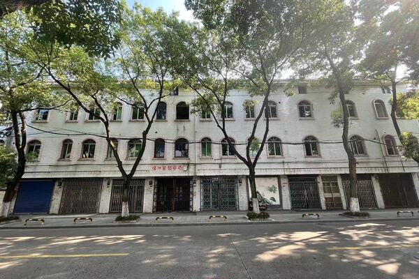 宁波市鄞州区姜山镇南大路24套房屋5年租赁权