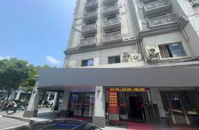序号02：嘉兴市南湖区建国路575号秀洲商厦01号营业用房1楼1底