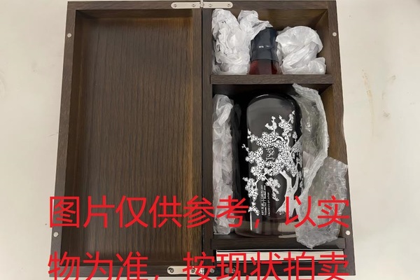 序号009：22039,轻井沢1963—50年
单一麦芽威士忌，产地：日本