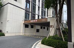 标的二：位于浙江省宁波市鄞州区江万府83个地下停车位租赁权拍卖