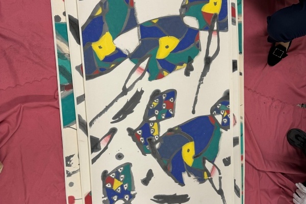 序号29，编号15441，
作者：张桂铭
作品：花卉1(蓝色)