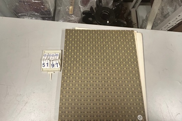 序号59，编号15197，
作者：陈秋草
作品：素描八幅