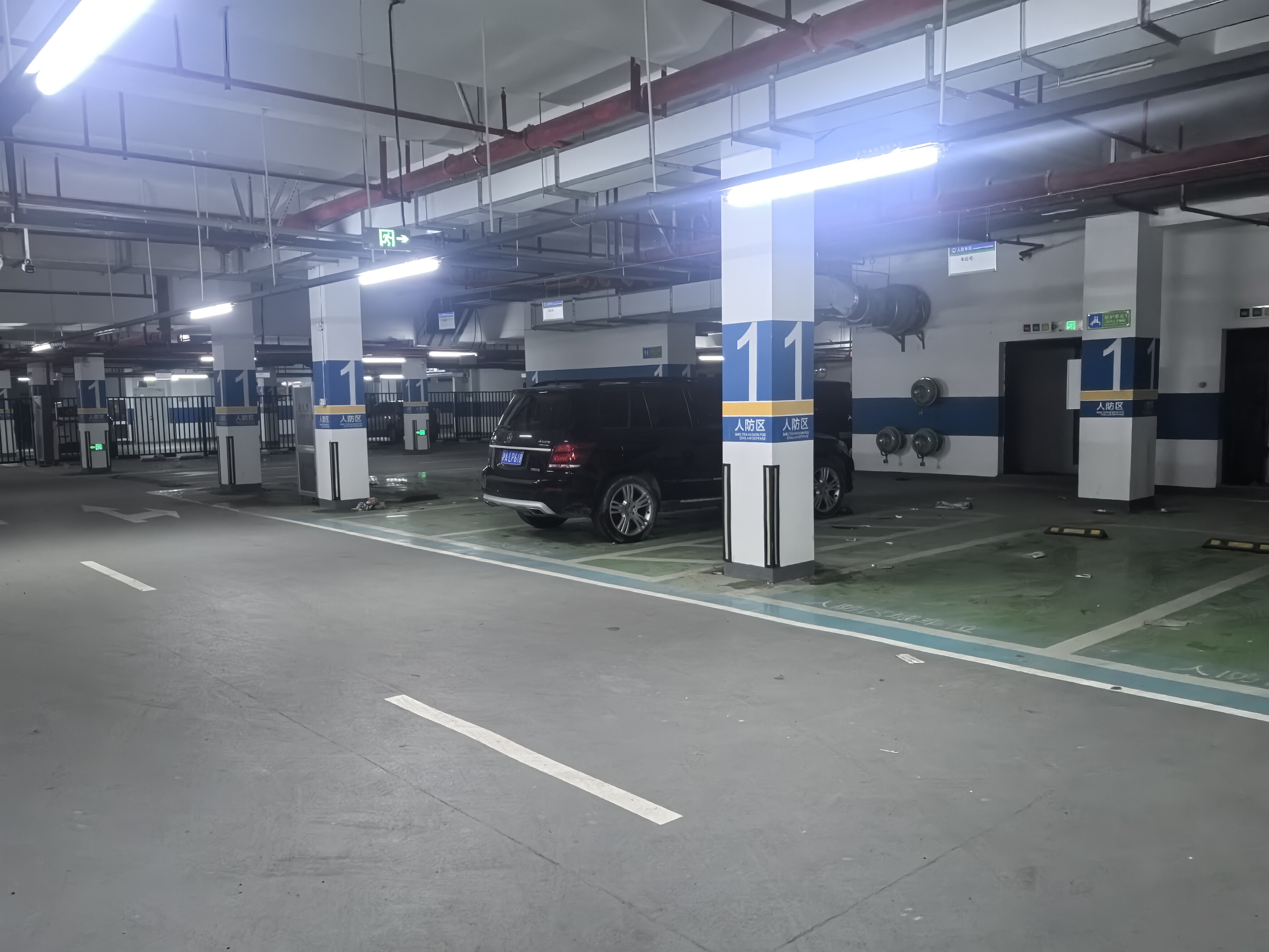 临海市大洋街道西林路163号商业房地产（1-5层）的租赁权