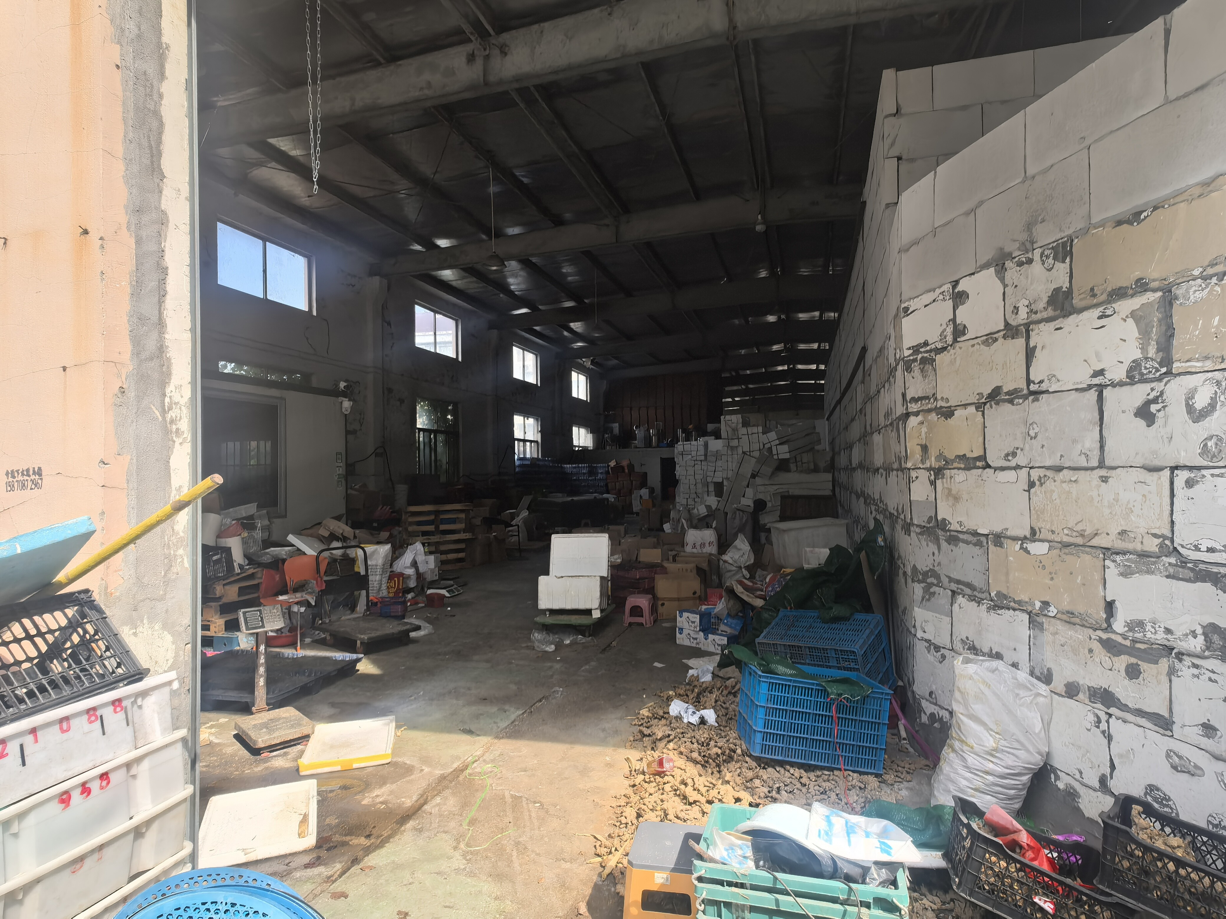 临海市大洋街道丁家洋村原农贸市场西北角第一、二间房屋出租