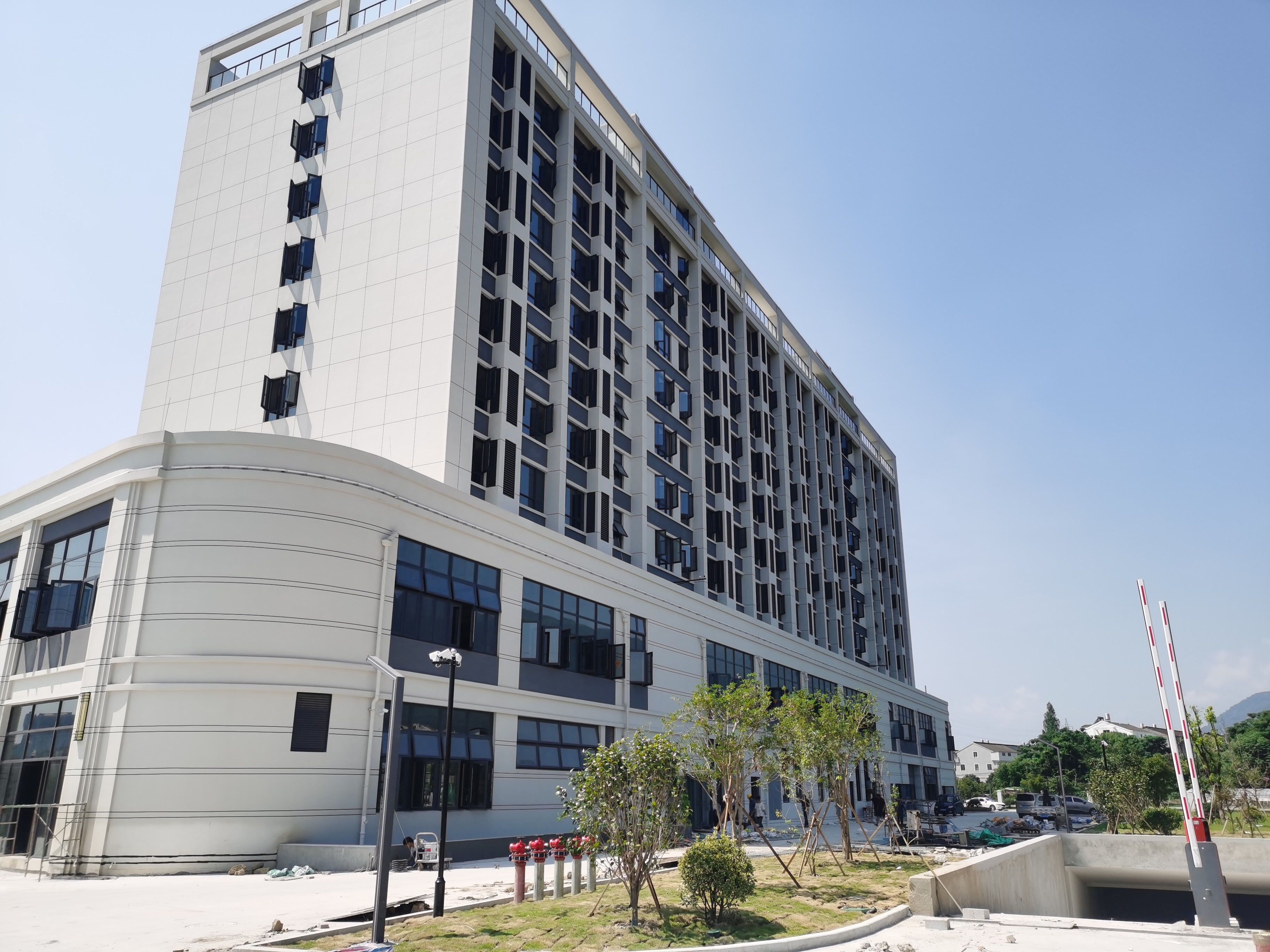 临海市大洋街道双桥村综合大楼的租赁权（整体出租）