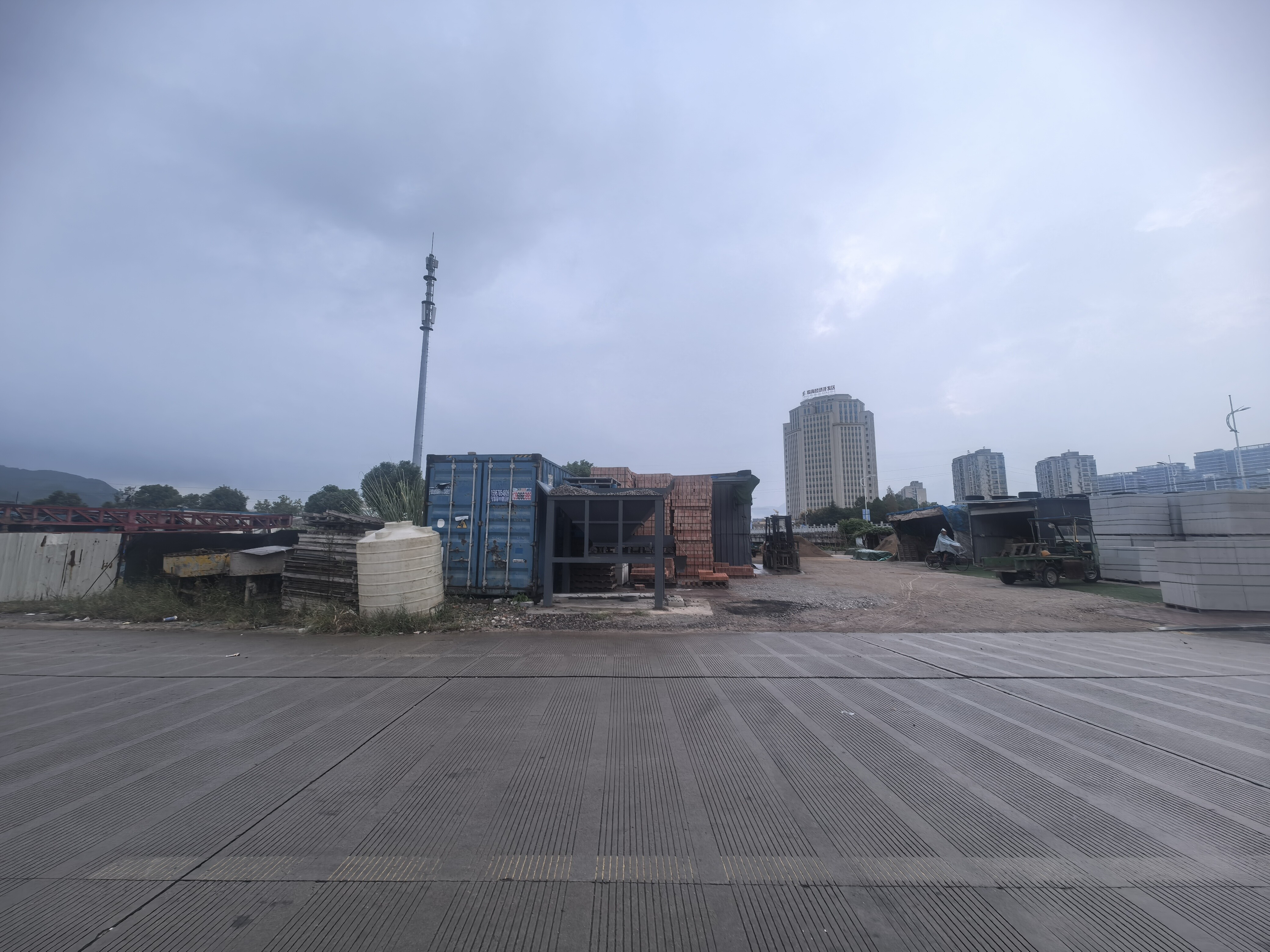 临海市大洋街道庄头社区永福庙北边场地的租赁权