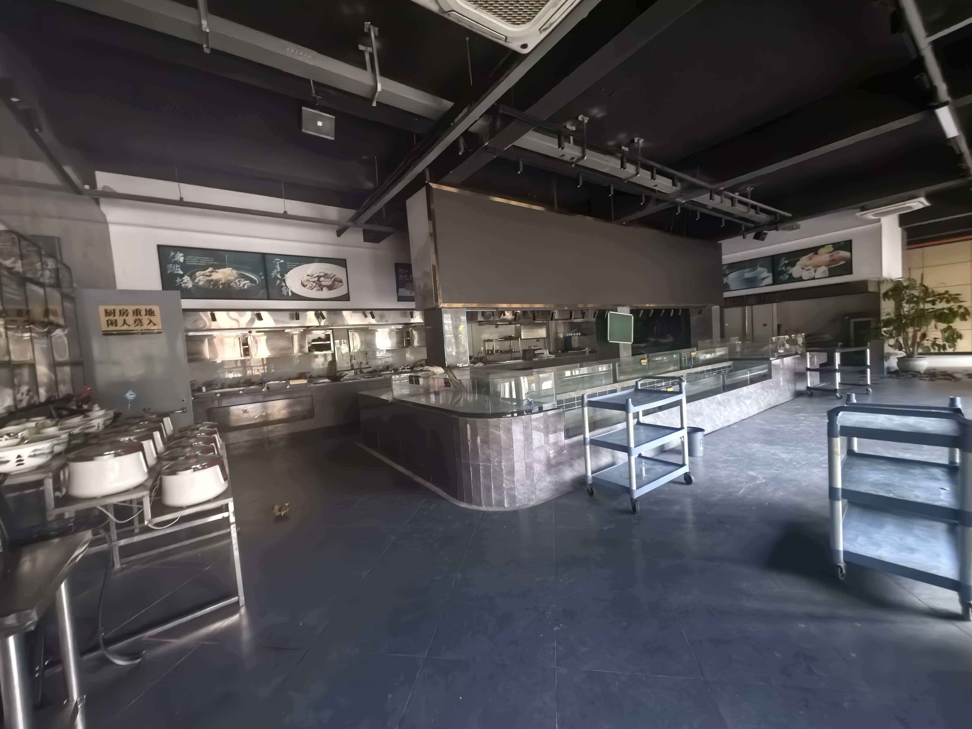 临海市古城街道下桥路227号房屋（原君宴府）的租赁权