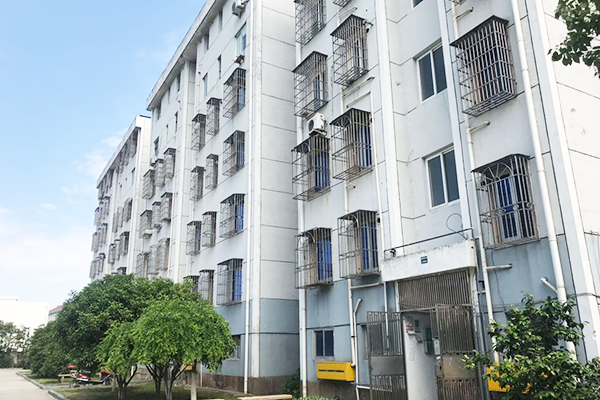 位于大榭开发区海滨花园1号楼603室的住宅