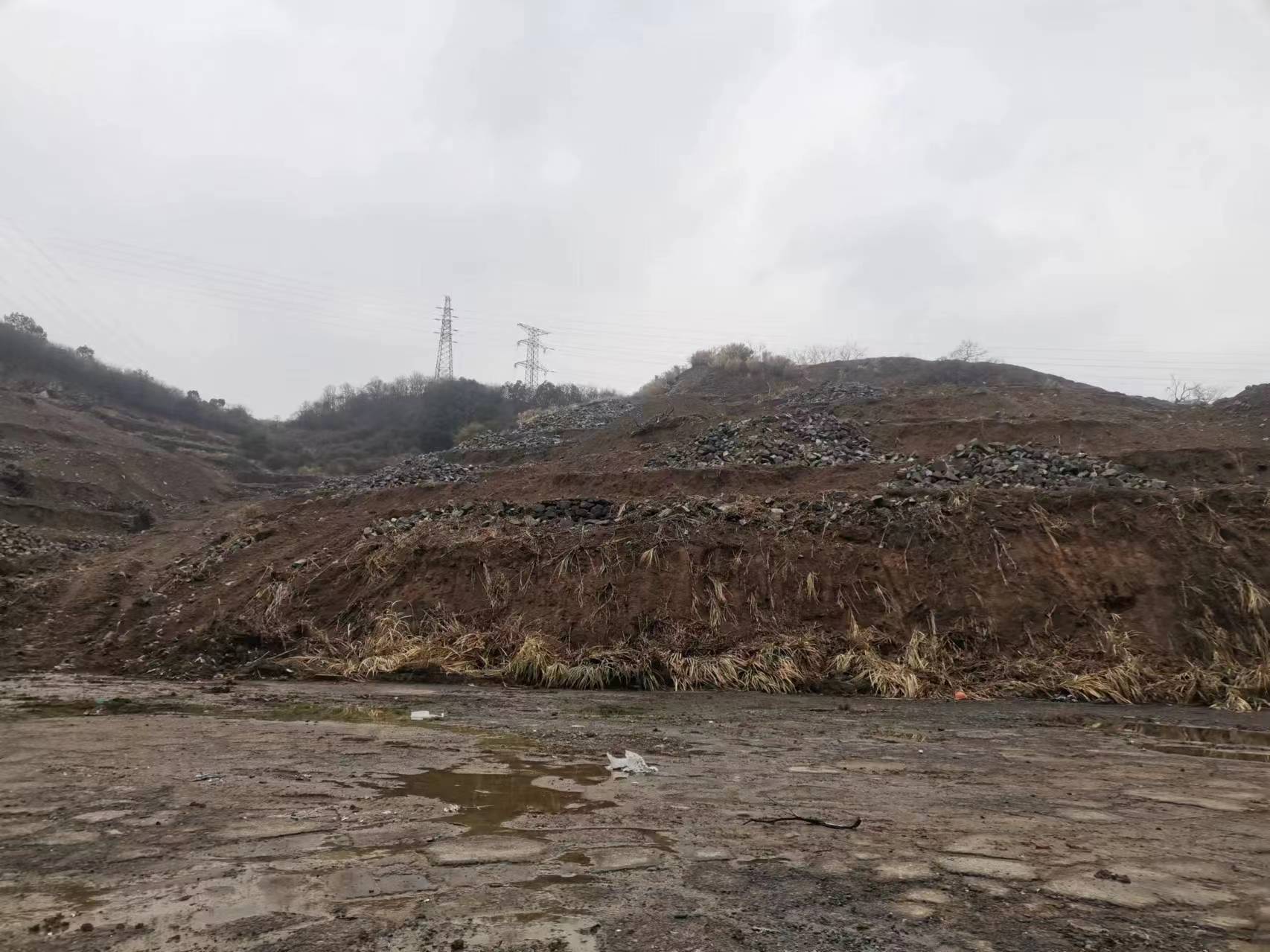 北仑宁波港外危险货物场站（半山堆场）地块边坡治理工程多余土石方一批（包括石料、岩渣等）