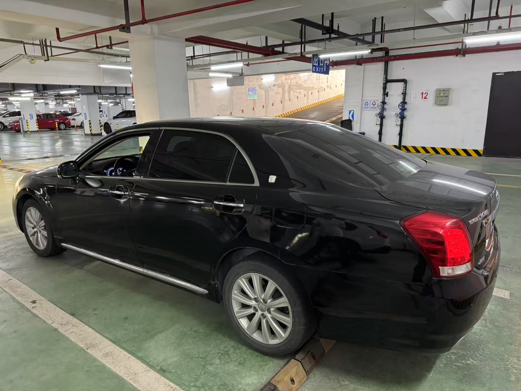 浙B2G9P6丰田牌小型轿车