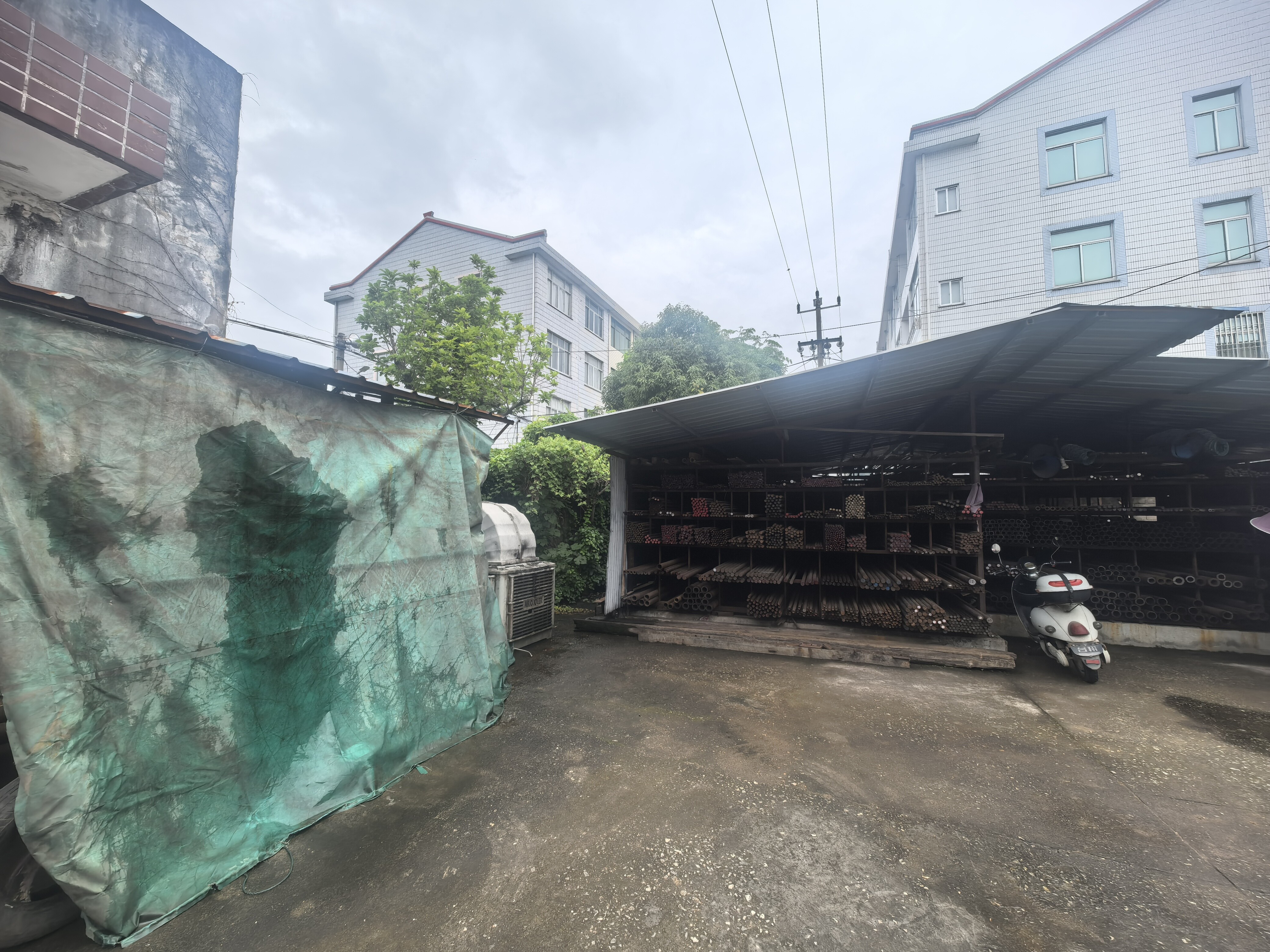 临海市沿江镇车埭村山头戴自然村原车埭小学一层全部房屋及二层部分房屋（整体出租）