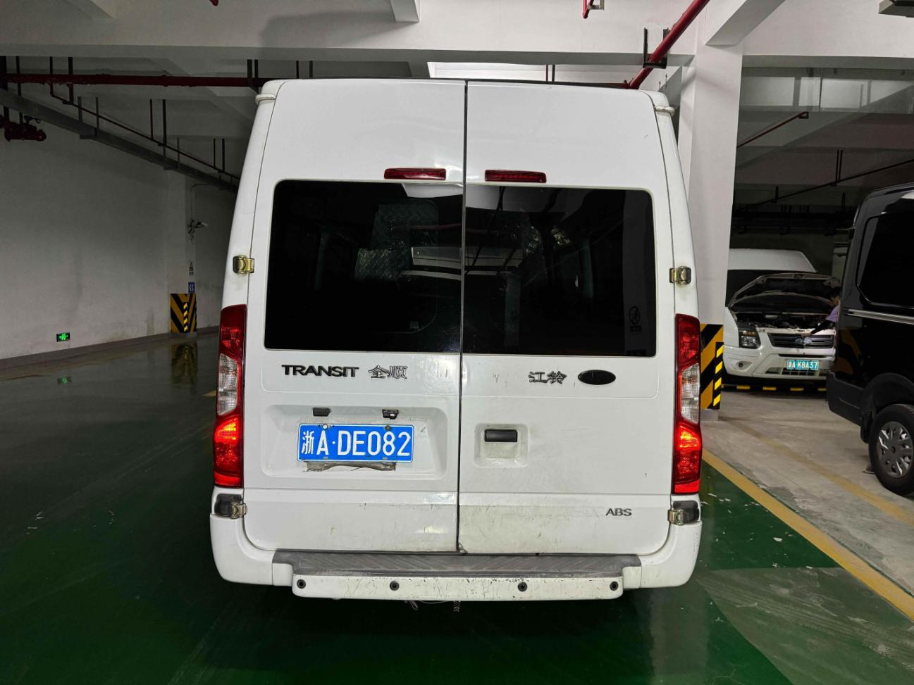 序号10：浙ADE082江铃全顺牌JX6570T-M4车辆