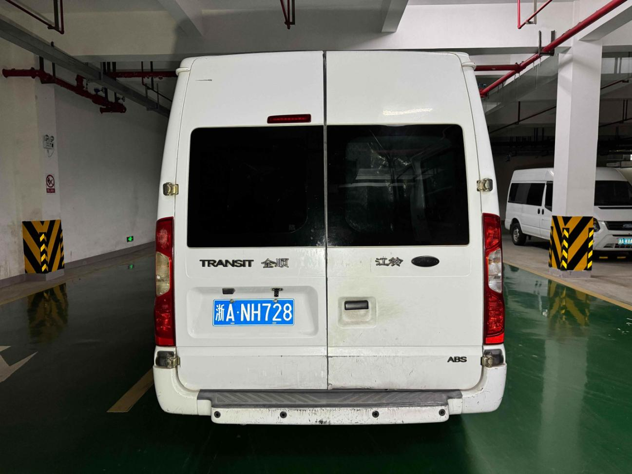 序号11：浙ANH728江铃全顺牌JX6570T-M4车辆
