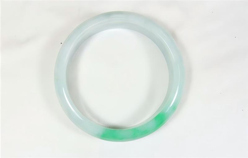 序号61，QT220381063，翡翠手镯