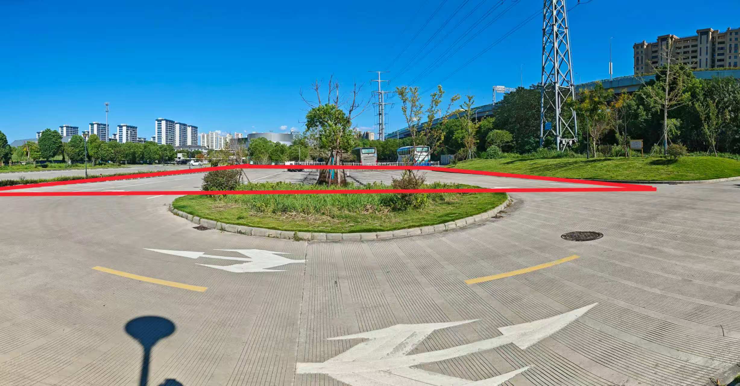 宁波市江北区庄桥体育公园停车场（北环西路与庄桥站路交叉口西北角）内的43个车位租赁权 （整体出租）