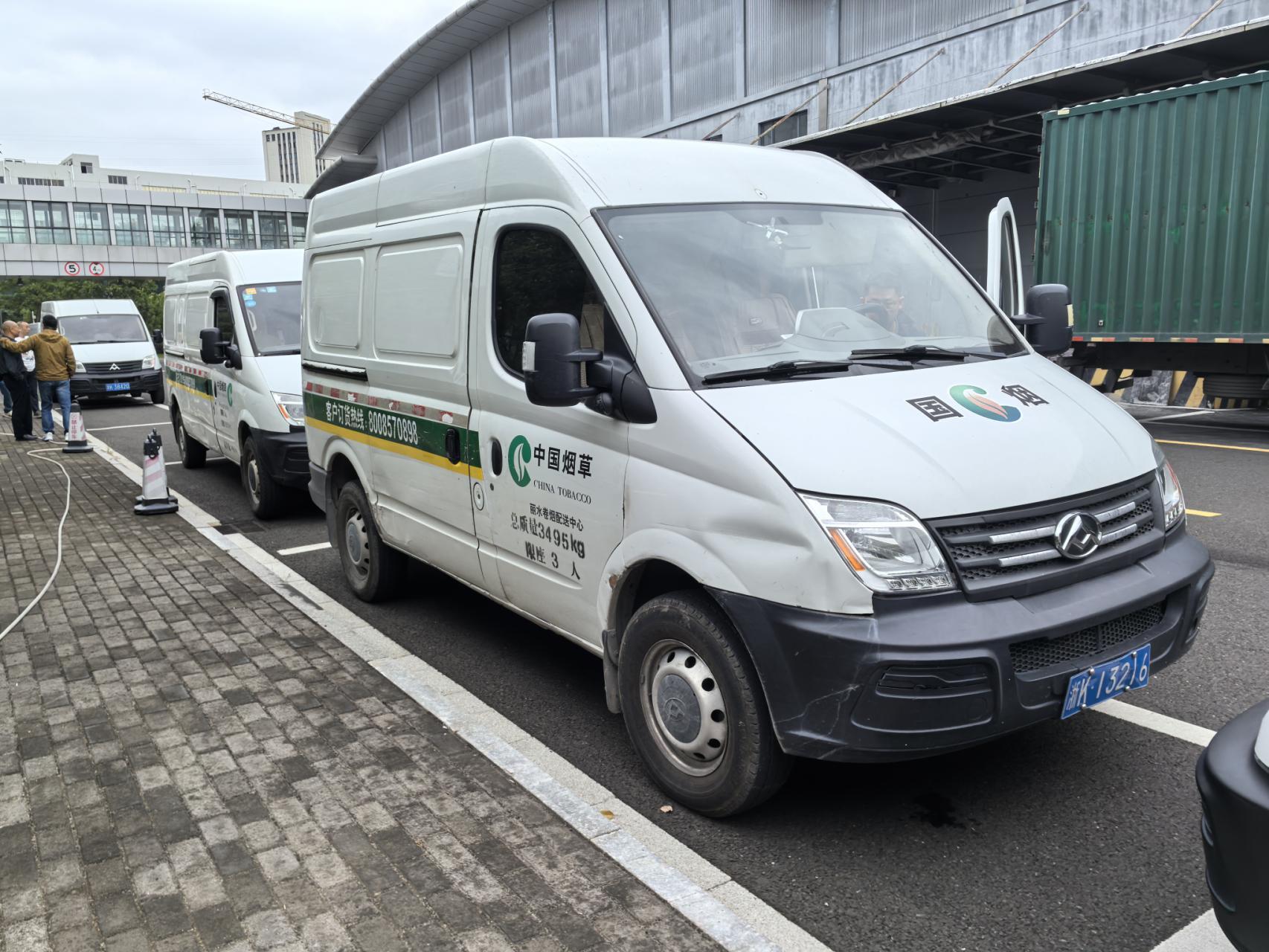 序号02：浙 K13216轻型封闭货车