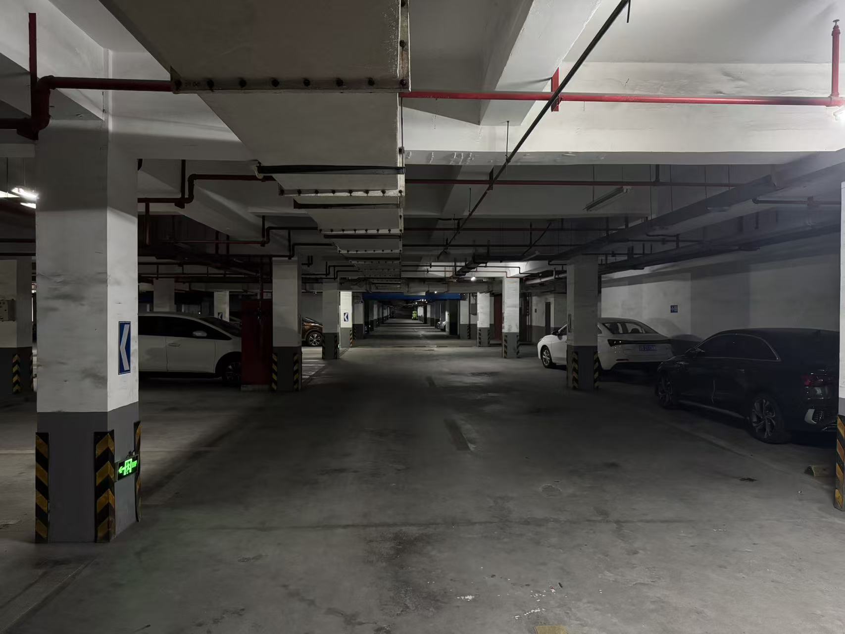 浙江省宁波市鄞州区和泰雅苑159个地下停车位租赁权