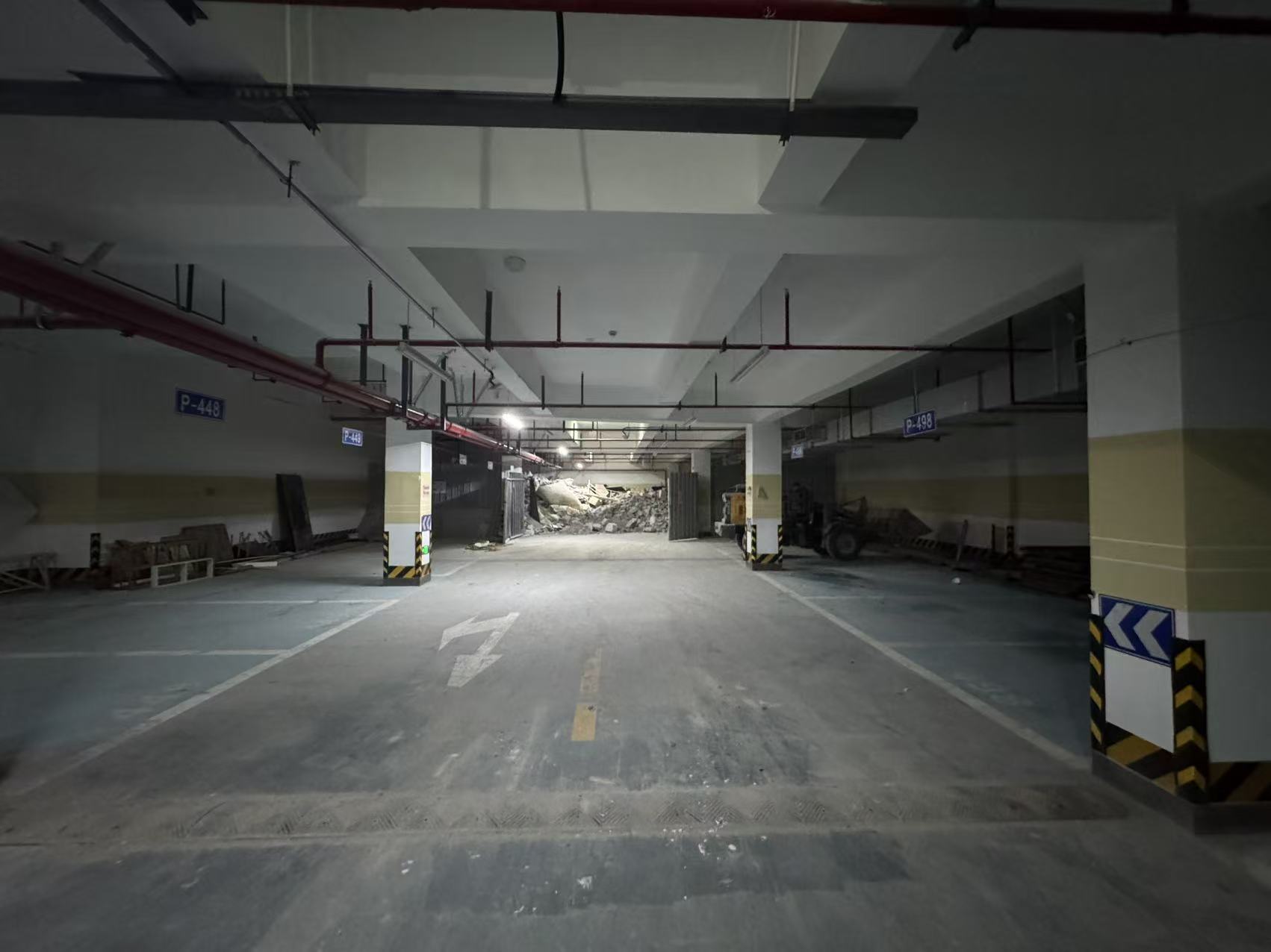 浙江省宁波市中海花园131个地下停车位租赁权