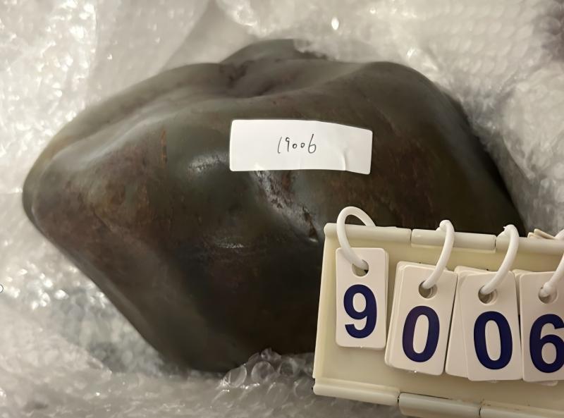 序号29,石头摆件1,评估价50000元