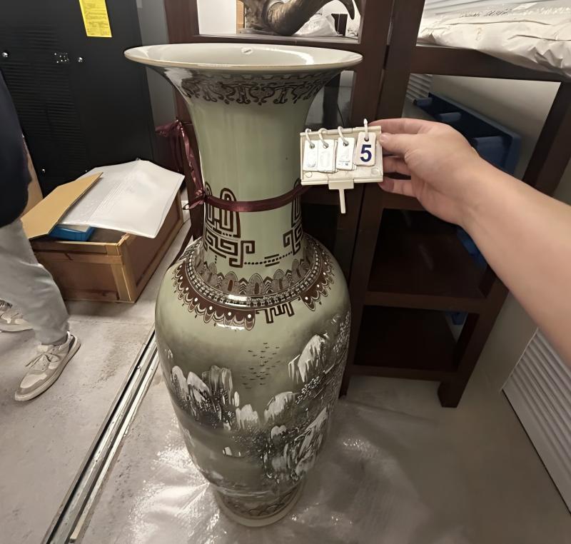 序号35,大型摆件,评估价21400元