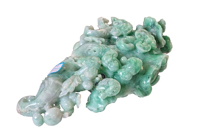 序号13,21224,翡翠摆件,评估价:80000