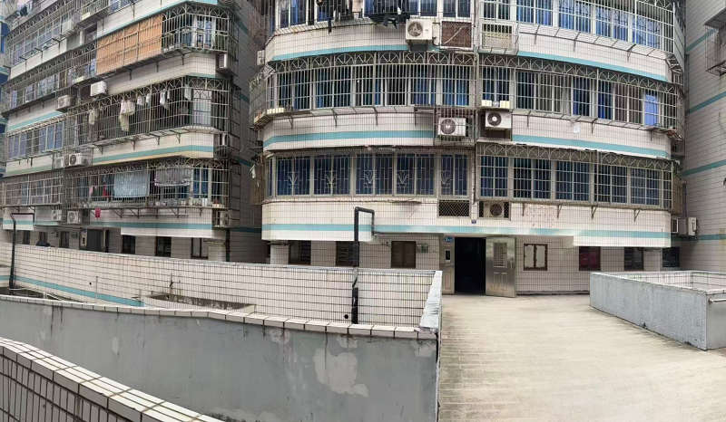 宁波市海曙区新高路 47 弄 1 号 702 室