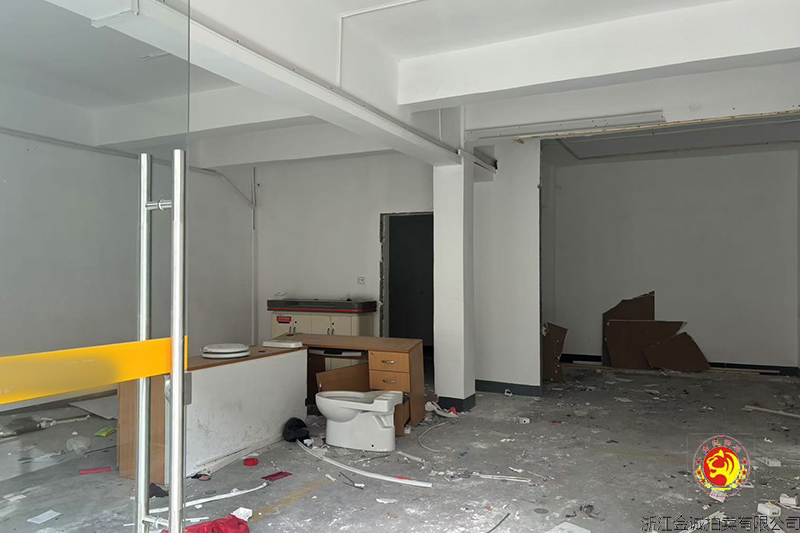 坎墩街道三四灶股份经济合作社所有的坎墩街道三四灶村塘南路264号（五间二层）房屋租赁权