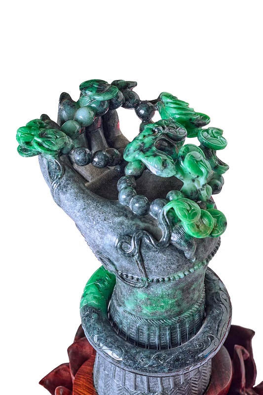 序号29，21225，翡翠摆件，评估价：30000