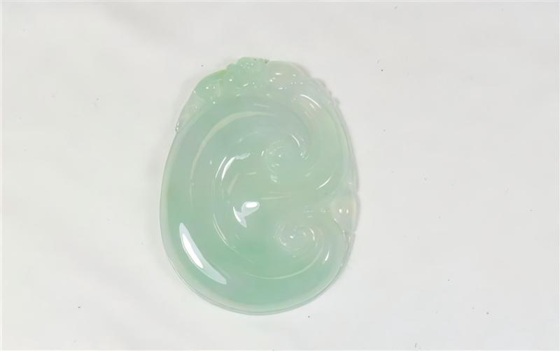 序号49，QT220381275，翡翠挂件，评估价：15000