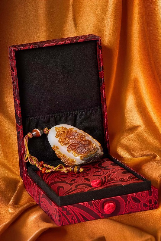 序号124,21154,和田玉挂件,评估价:80000