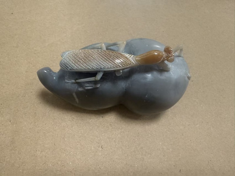 序号17，16063/16061（破损），微雕2件，评估价23000元