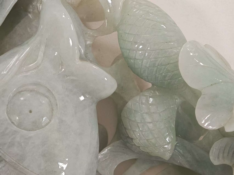 序号30，张为：翠雕连年有余摆件，评估价20000元