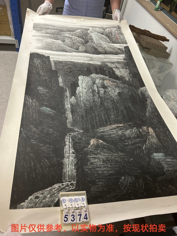 序号175,编号15374,
作者:江可群
作品:白云翠岭