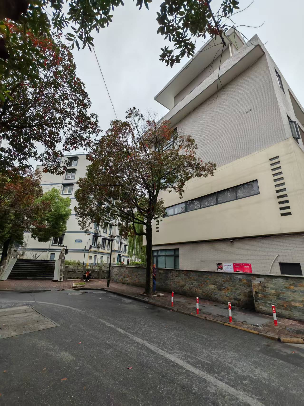 杭州市萧山区临浦镇峙山北路89-97号（连续单号）老办公楼仓库租赁权