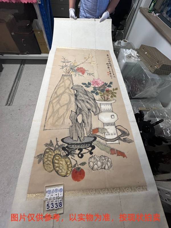 序号136，编号15338，
作者：瞿煜
作品：花卉