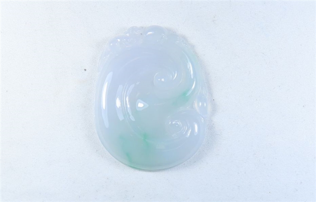 序号64，翡翠挂件，共52件